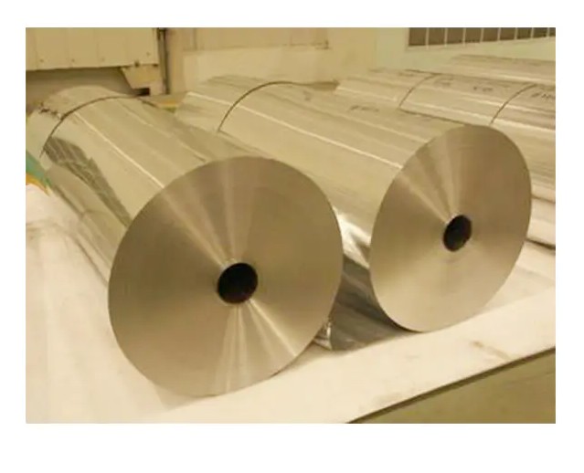 Del lingote al papel de aluminio: el viaje de las materias primas del papel de aluminio